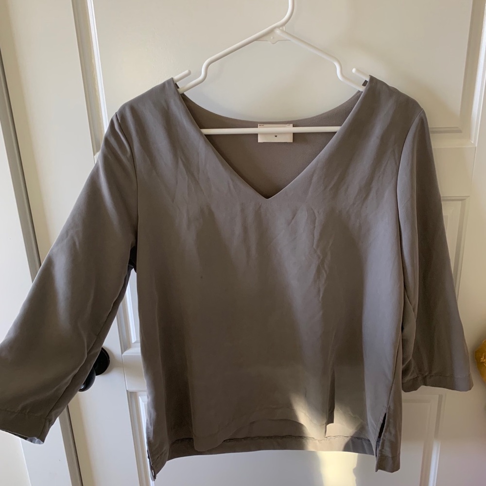 Gray top